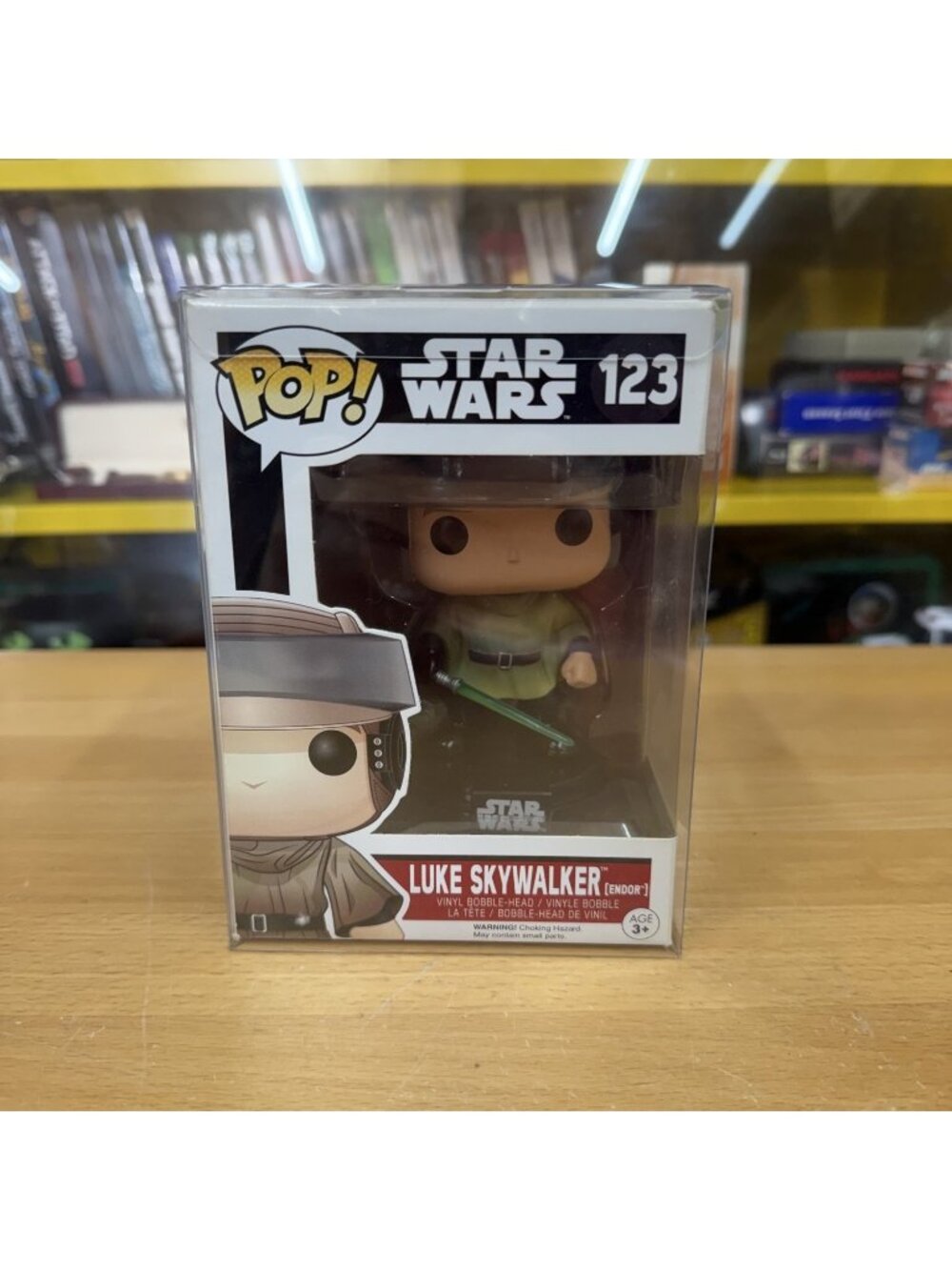 Funko Pop! 123 Luke Skywalker Endor Star Wars Return of the Jedi W/ Protector